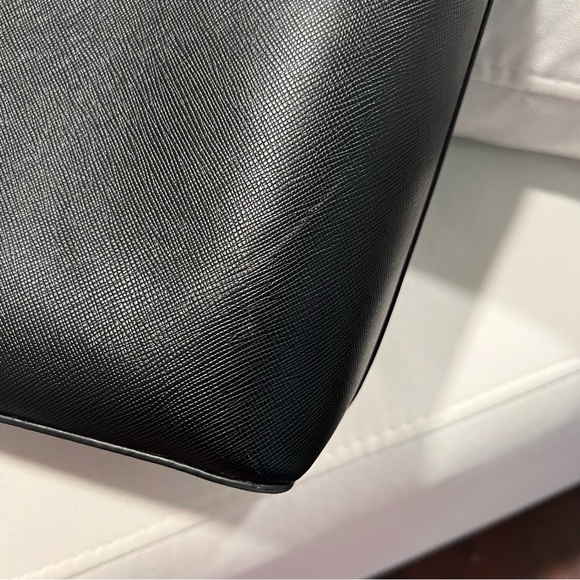 Kate Spade Long Tote - Picture 3 of 14